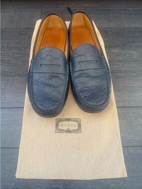 AUTHENTIC GUCCI MENS MONOGRAM LEATHER DRIVER LOAFERS, SIZE EU 43/ US 9-9.5, NAVY